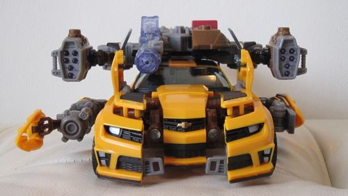 Transformers dark of the moon leader hot sale class bumblebee